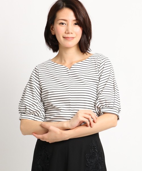 Sunauna(スーナウーナ)の「【洗える】ハートネック五分袖プルオーバー(Tシャツ/カットソー・レディース・ブラック/パープル/ブラック系1・38/40)」の3枚目の写真