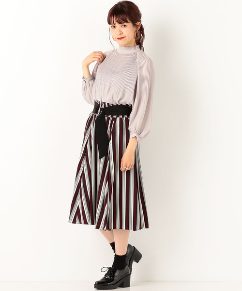 archives（アルシーヴ）の「クラシカル長袖プリーツブラウス（シャツ/ブラウス・レディース・ブラック/オフホワイト/シルバーグレー・MEDIUM）」の6枚目の写真