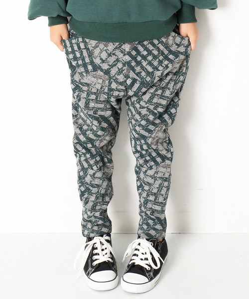 devirock（デビロック）の「まるで着る毛布 裏シャギーサルエルパンツ 裏起毛（その他パンツ・キッズ・ブラック/カーキ/カモフラージュ/モカ/ブラック系その他/グレー系その他/ブルー系その他/パープル系その他/ヘザーチャコール/スモークピンク/ブラック系その他2/ブラック系その他3/グレー系その他2/グレー系その他3・110cm/100cm/120cm/130cm/140cm/150cm/160cm）」の5枚目の写真