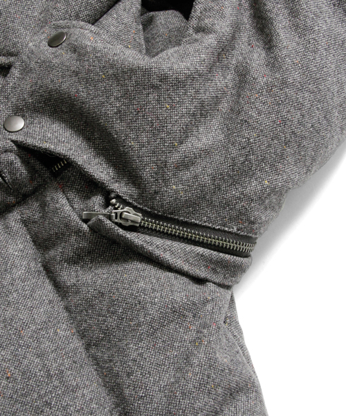 URBAN RESEARCH DOORS MENS(アーバンリサーチ ドアーズ メンズ)の「DOORS フラノダウンブルゾン(ダウンジャケット/コート・メンズ・チャコールグレー/グレー系その他/ネイビー/ハウンドトゥース・38/40/42)」の12枚目の写真