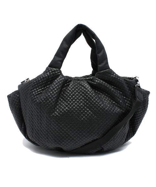 PLST(プラステ)の「2WAYフェイクレザーキルティングバッグ(ショルダーバッグ・レディース・ブラック/グレー・FREE)」の2枚目の写真