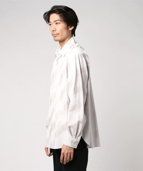 Name.（ネーム）の「【Name.】スプレーペイントシャツ/NMSH-19AW-007（シャツ/ブラウス・メンズ・サックスブルー/アイボリー・1/0）」の19枚目の写真