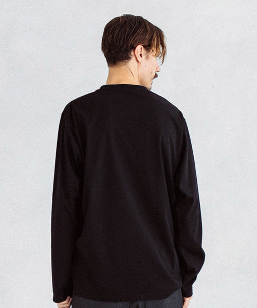 UNITED TOKYO(ユナイテッドトウキョウ)の「【OnE】テクノラマクルーネックLS(Tシャツ/カットソー・メンズ・ブラック/ネイビー/オフホワイト・1/2/3)」の7枚目の写真