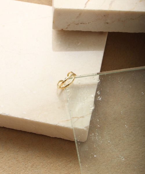 Burner（バーナー）の「【blatto 925silver】シルバー925　多デザイン　イヤーカフ　片耳用（イヤーカフ・レディース・A/B/C/D/E/F/G/H/I/J/K/L/M/N/O/P/Q/R/S/T/U/V/W/X/Y/Z/その他・FREE）」の12枚目の写真