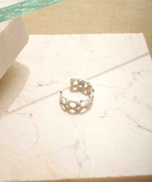 Burner（バーナー）の「【blatto 925silver】シルバー925　多デザイン　イヤーカフ　片耳用（イヤーカフ・レディース・A/B/C/D/E/F/G/H/I/J/K/L/M/N/O/P/Q/R/S/T/U/V/W/X/Y/Z/その他・FREE）」の15枚目の写真