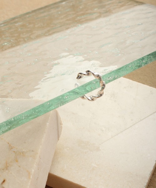 Burner（バーナー）の「【blatto 925silver】シルバー925　多デザイン　イヤーカフ　片耳用（イヤーカフ・レディース・A/B/C/D/E/F/G/H/I/J/K/L/M/N/O/P/Q/R/S/T/U/V/W/X/Y/Z/その他・FREE）」の16枚目の写真