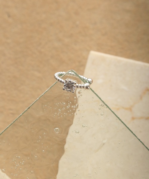 Burner（バーナー）の「【blatto 925silver】シルバー925　多デザイン　イヤーカフ　片耳用（イヤーカフ・レディース・A/B/C/D/E/F/G/H/I/J/K/L/M/N/O/P/Q/R/S/T/U/V/W/X/Y/Z/その他・FREE）」の18枚目の写真