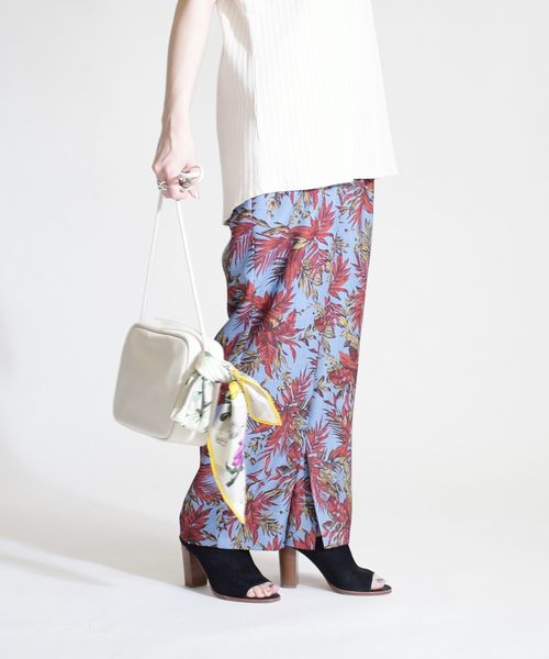 SHIPS(シップス)の「リーフプリントフルレングスパンツ◇(その他パンツ・レディース・ライトブルー/ナチュラル・38/36)」の3枚目の写真