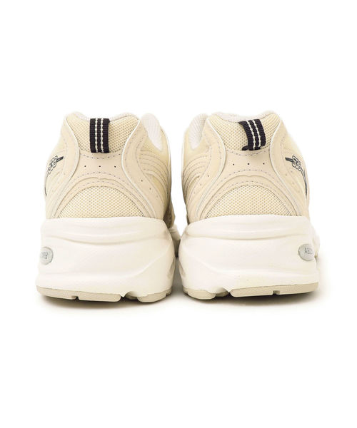 SHIPS(シップス)の「NEW BALANCE:MR530(スニーカー・レディース・ライトホワイト/ナチュラル・40/35/45/30)」の3枚目の写真