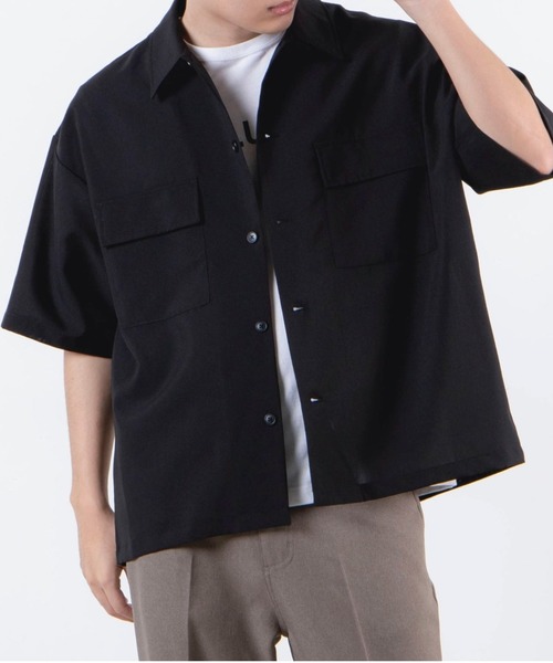 WEGO(ウィゴー)の「WEGO/【セットアップ対応商品】ドライタッチポリ5分袖CPOシャツ(シャツ/ブラウス・メンズ・ブラック/ワイン/ベージュ・MEDIUM/LARGE)」の2枚目の写真