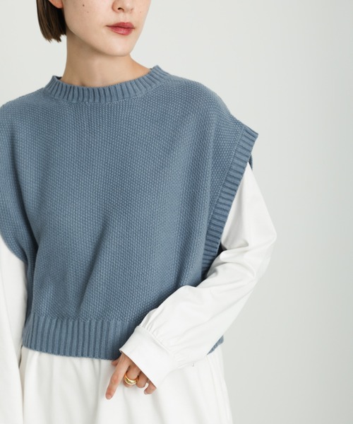 select MOCA（セレクトモカ）の「バックスリットニットショートベスト（ベスト・レディース・ブラック/ベージュ/ブラウン/スモークピンク/グリーン/グレイッシュブルー/パープル・FREE）」の5枚目の写真