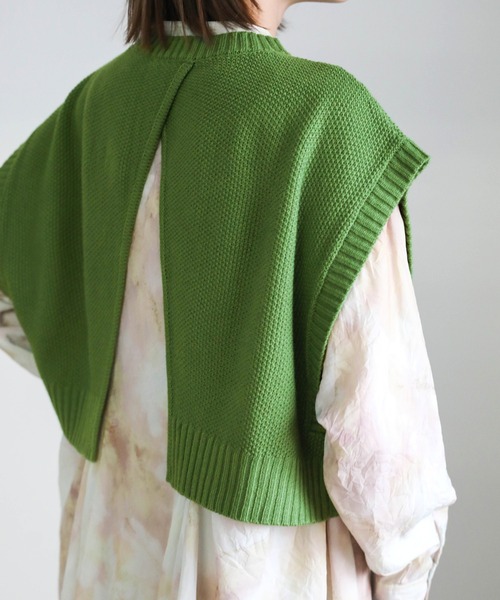 select MOCA（セレクトモカ）の「バックスリットニットショートベスト（ベスト・レディース・ブラック/ベージュ/ブラウン/スモークピンク/グリーン/グレイッシュブルー/パープル・FREE）」の15枚目の写真