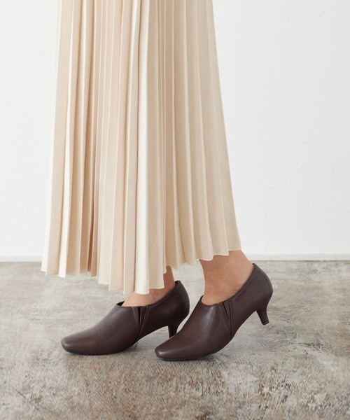 Pierrot（ピエロ）の「スクエアトゥショートブーツ（ブーツ・レディース・ブラック/ブラウン/グレイッシュベージュ・S/M/L/LL）」の12枚目の写真