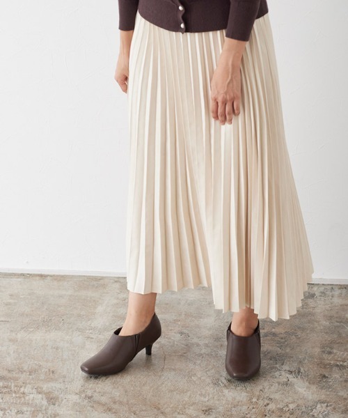 Pierrot（ピエロ）の「スクエアトゥショートブーツ（ブーツ・レディース・ブラック/ブラウン/グレイッシュベージュ・S/M/L/LL）」の6枚目の写真