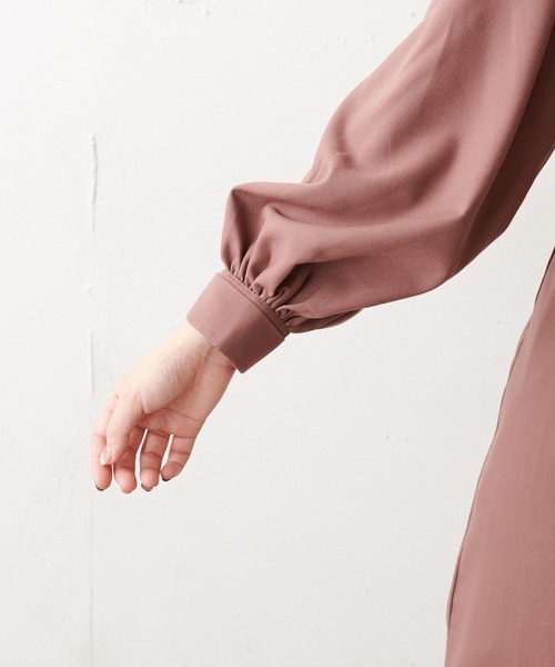 natural couture(ナチュラルクチュール)の「【WEB限定カラー有り】バックリボンボリュームロングスリーブワンピース(ワンピース・レディース・ブラック/ベージュ/モカ/その他1/その他2・FREE)」の9枚目の写真