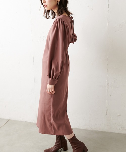 natural couture(ナチュラルクチュール)の「【WEB限定カラー有り】バックリボンボリュームロングスリーブワンピース(ワンピース・レディース・ブラック/ベージュ/モカ/その他1/その他2・FREE)」の17枚目の写真