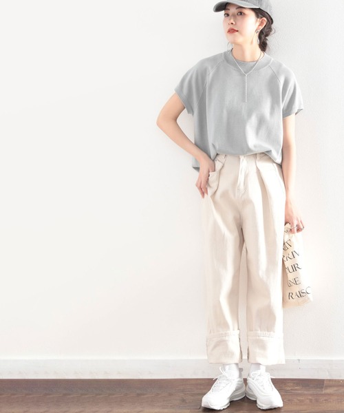 classicalelf(クラシカルエルフ)の「さらっと、着心地柔らか。フレンチラグランコットンニット(Tシャツ/カットソー・レディース・ブラック/ベージュ/オフホワイト/ブルー・MEDIUM/LARGE/X-LARGE/XX-LARGE)」の7枚目の写真