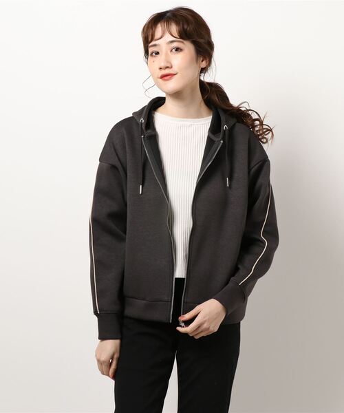 INTERPLANET（インタープラネット）の「ボンディングＢＡＣＫフリルパーカー（パーカー・レディース・ベージュ/グレイッシュベージュ/チャコールグレー・FREE）」の2枚目の写真