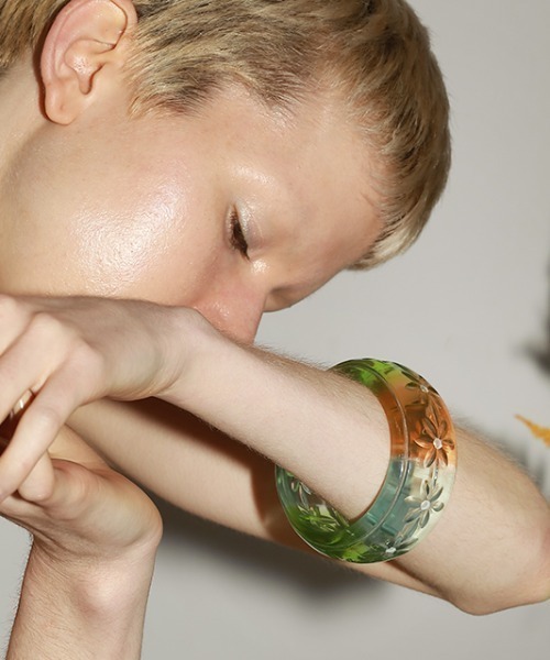 Casselini（キャセリーニ）の「カットワークアクリルバングル（バングル/リストバンド・レディース・アイボリー/ピンク/ブルー・FREE）」の10枚目の写真