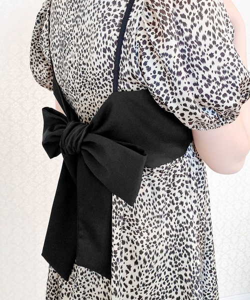 Rmine(アールマイン)の「バックリボンビスチェ(キャミソール・レディース・ブラック・FREE)」の4枚目の写真