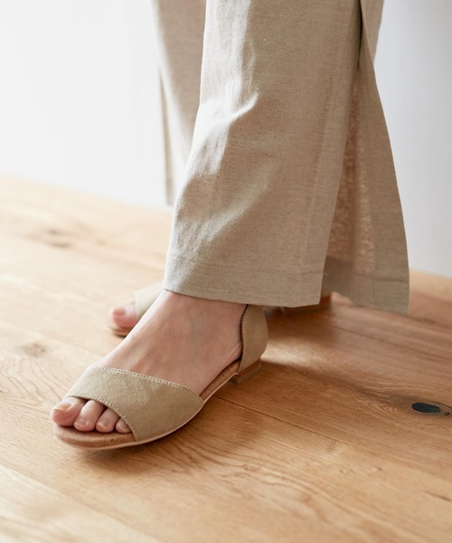 URBAN RESEARCH DOORS(アーバンリサーチドアーズ)の「セパレートフラットサンダル(サンダル・レディース・ブラック/パープル/ブラウン系その他/ブルー系その他/ライトベージュ・38/36/37)」の4枚目の写真