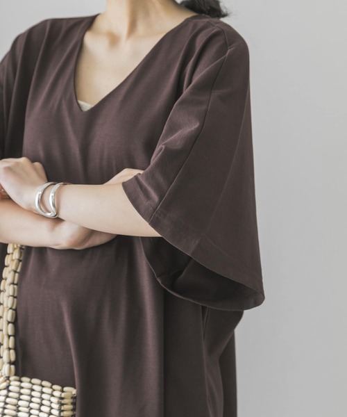 Goodwear(Since1983)（グッドウェア）の「Goodwear　LOOSE FIT MAXI ONE-PIECE（ワンピース・レディース・ボルドー/ベージュ系その他/チャコールグレー・-）」の4枚目の写真