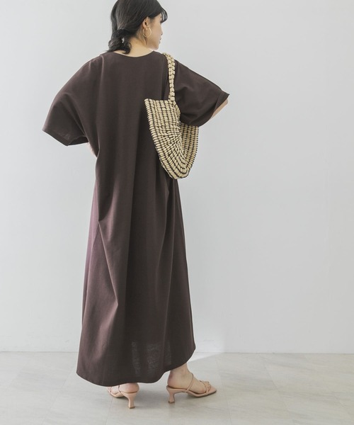 Goodwear(Since1983)（グッドウェア）の「Goodwear　LOOSE FIT MAXI ONE-PIECE（ワンピース・レディース・ボルドー/ベージュ系その他/チャコールグレー・-）」の9枚目の写真