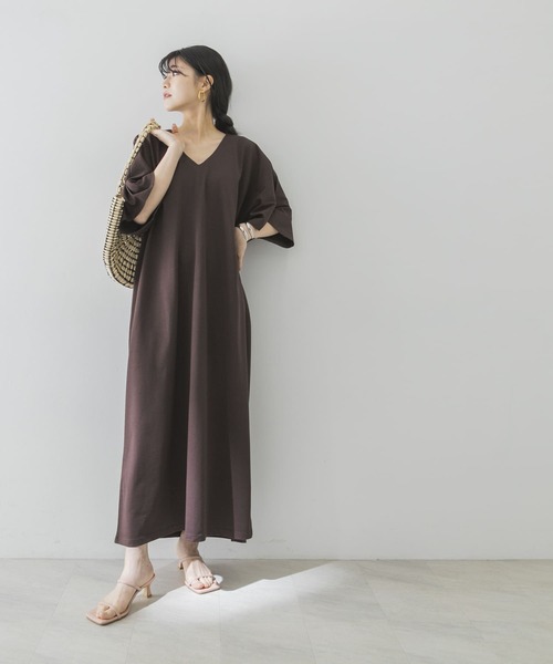 Goodwear(Since1983)（グッドウェア）の「Goodwear　LOOSE FIT MAXI ONE-PIECE（ワンピース・レディース・ボルドー/ベージュ系その他/チャコールグレー・-）」の10枚目の写真
