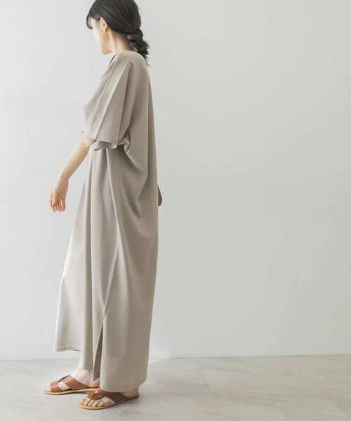 Goodwear(Since1983)（グッドウェア）の「Goodwear　LOOSE FIT MAXI ONE-PIECE（ワンピース・レディース・ボルドー/ベージュ系その他/チャコールグレー・-）」の16枚目の写真