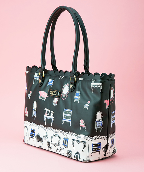 DOLLY GIRL BY ANNA SUI（ドーリーガール バイ アナ スイ）の「ドーリーハウスプリント トートバッグ（トートバッグ・レディース・ブラック系9/ワイン系9・F）」の3枚目の写真