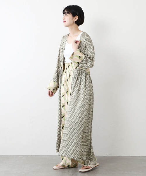 JOURNAL STANDARD（ジャーナルスタンダード）の「【Ayumi.HｘJOURNALSTANDARD】ドッキングプリントガウン◆（ワンピース・レディース・グリーン・FREE）」の7枚目の写真