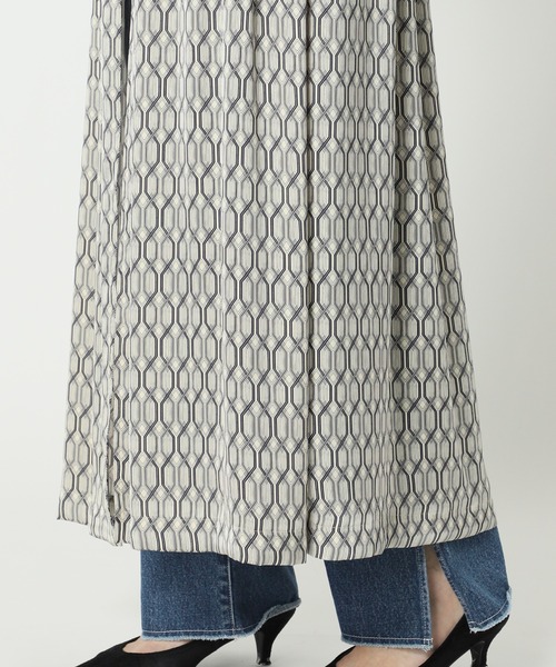 JOURNAL STANDARD（ジャーナルスタンダード）の「【Ayumi.HｘJOURNALSTANDARD】ドッキングプリントガウン◆（ワンピース・レディース・グリーン・FREE）」の19枚目の写真