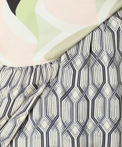 JOURNAL STANDARD（ジャーナルスタンダード）の「【Ayumi.HｘJOURNALSTANDARD】ドッキングプリントガウン◆（ワンピース・レディース・グリーン・FREE）」の3枚目の写真