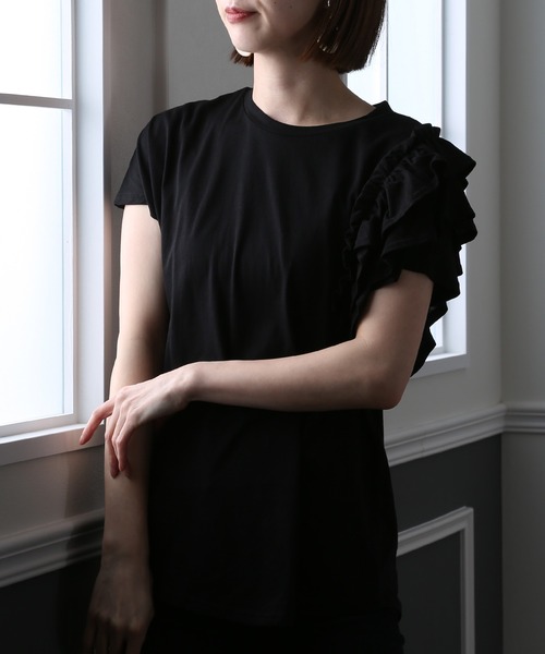 ElegChic（エレグシック）の「アシンメトリーフリルTシャツ（Tシャツ/カットソー・レディース・ホワイト/ブラック/ピンクベージュ・4L/XL/M）」の8枚目の写真