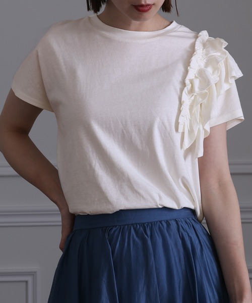 ElegChic（エレグシック）の「アシンメトリーフリルTシャツ（Tシャツ/カットソー・レディース・ホワイト/ブラック/ピンクベージュ・4L/XL/M）」の11枚目の写真