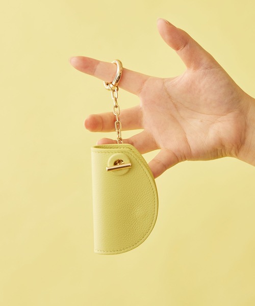 HASHIBAMI（ハシバミ）の「【HASHIBAMI】マンテル キーケース（キーケース/キーアクセサリー・レディース・シルバー/マジェンタ/グレイッシュベージュ/ブラック/モスグリーン/グレイッシュブルー/イエロー/ライトグレー/ライラック/カーキ/ブルーパープル/ブロンズ/オレンジ/ナチュラル/レッド/ボルドー/ネイビー/ライトグリーン/ライトピンク/マルチ/ターコイズブルー/ペールイエロー/ブラウン/レモンイエロー/サンドベージュ/ベビーピンク/チェリーピンク/アクア/ライトイエロー/ライトグリーン系/ふじ色系/ライトオレンジ系/ローズ系/チャコールグレー/ゴールド・FREE）」の21枚目の写真