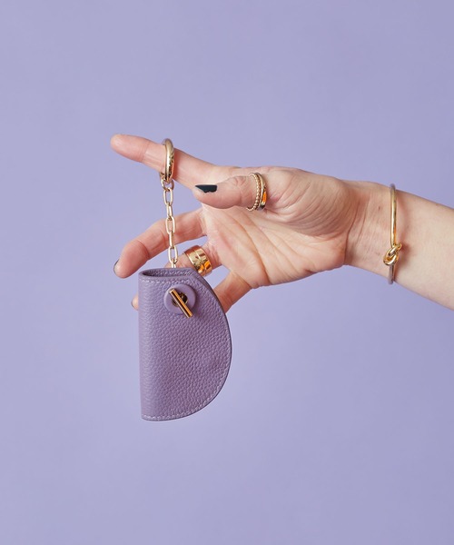 HASHIBAMI（ハシバミ）の「【HASHIBAMI】マンテル キーケース（キーケース/キーアクセサリー・レディース・シルバー/マジェンタ/グレイッシュベージュ/ブラック/モスグリーン/グレイッシュブルー/イエロー/ライトグレー/ライラック/カーキ/ブルーパープル/ブロンズ/オレンジ/ナチュラル/レッド/ボルドー/ネイビー/ライトグリーン/ライトピンク/マルチ/ターコイズブルー/ペールイエロー/ブラウン/レモンイエロー/サンドベージュ/ベビーピンク/チェリーピンク/アクア/ライトイエロー/ライトグリーン系/ふじ色系/ライトオレンジ系/ローズ系/チャコールグレー/ゴールド・FREE）」の17枚目の写真