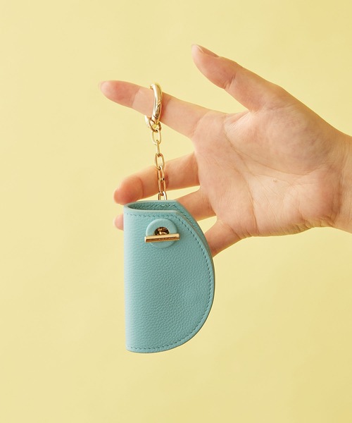 HASHIBAMI（ハシバミ）の「【HASHIBAMI】マンテル キーケース（キーケース/キーアクセサリー・レディース・シルバー/マジェンタ/グレイッシュベージュ/ブラック/モスグリーン/グレイッシュブルー/イエロー/ライトグレー/ライラック/カーキ/ブルーパープル/ブロンズ/オレンジ/ナチュラル/レッド/ボルドー/ネイビー/ライトグリーン/ライトピンク/マルチ/ターコイズブルー/ペールイエロー/ブラウン/レモンイエロー/サンドベージュ/ベビーピンク/チェリーピンク/アクア/ライトイエロー/ライトグリーン系/ふじ色系/ライトオレンジ系/ローズ系/チャコールグレー/ゴールド・FREE）」の16枚目の写真