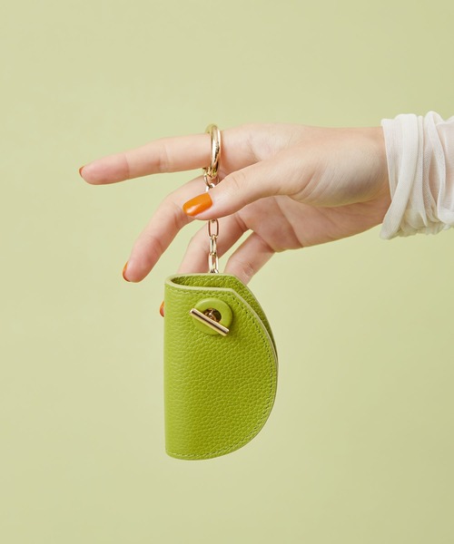 HASHIBAMI（ハシバミ）の「【HASHIBAMI】マンテル キーケース（キーケース/キーアクセサリー・レディース・シルバー/マジェンタ/グレイッシュベージュ/ブラック/モスグリーン/グレイッシュブルー/イエロー/ライトグレー/ライラック/カーキ/ブルーパープル/ブロンズ/オレンジ/ナチュラル/レッド/ボルドー/ネイビー/ライトグリーン/ライトピンク/マルチ/ターコイズブルー/ペールイエロー/ブラウン/レモンイエロー/サンドベージュ/ベビーピンク/チェリーピンク/アクア/ライトイエロー/ライトグリーン系/ふじ色系/ライトオレンジ系/ローズ系/チャコールグレー/ゴールド・FREE）」の10枚目の写真