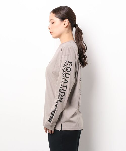 GGD(ジージーディー)の「ビッグシルエットリブ付きロングTシャツ 袖プリント 刺繍 バックプリント フォト風ラバープリント(Tシャツ/カットソー・レディース・ホワイト系その他/ホワイト/ブルー系その他/ブラウン系その他/ブラック系その他2/ブルー/グレー/ブラック/ピンク/ブラック系その他/ブラウン/ホワイト系その他2/ブルー系その他2・L/LL/M)」の16枚目の写真