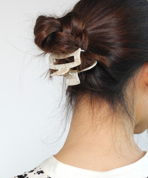 Crisp(クリスプ)の「マーブルクロウクリップ(バレッタ/ヘアクリップ・レディース・ホワイト/アイボリー・FREE)」の14枚目の写真