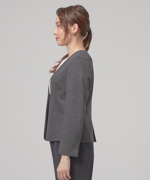 closet story（クローゼットストーリー）の「＜closet story＞ポンチ カラーレス ジャケット -ウォッシャブル-（ノーカラージャケット・レディース・ブラック/ダークグレー・S/M/L）」の4枚目の写真