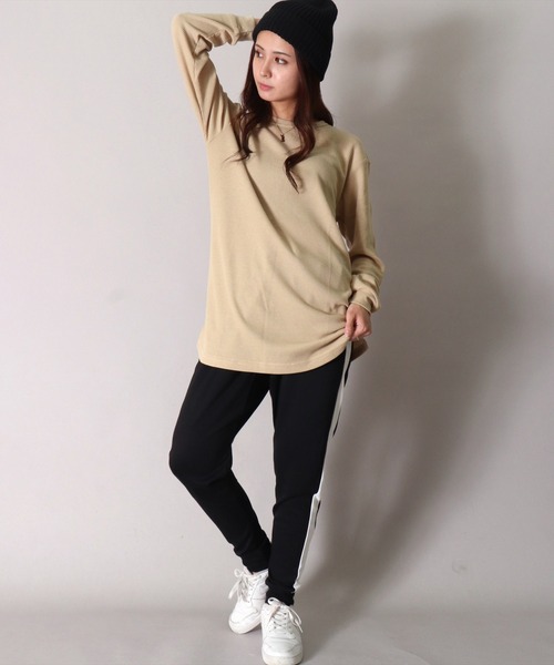 BAYBLO(ベイブロ)の「(BG)【ユニセックス】ワッフル ロング レイヤード 長袖 Tシャツ(Tシャツ/カットソー・メンズ・ブラック/ダークグリーン/ダークブラウン/ネイビー/オフホワイト/ダークグレー/サンドベージュ/杢グレー/グレイッシュベージュ・MEDIUM/LARGE/X-LARGE)」の19枚目の写真