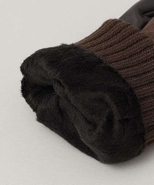 SHIPS（シップス）の「SHIPS: スエードレザー リブ グローブ（手袋・メンズ・ブラック/ブラウン・ONE SIZE）」の9枚目の写真