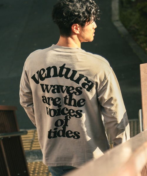 BAYFLOW(ベイフロー)の「レタープリントL/S TEE 2(Tシャツ/カットソー・メンズ・ホワイト/ネイビー/ベージュ・SMALL/MEDIUM/LARGE)」の2枚目の写真