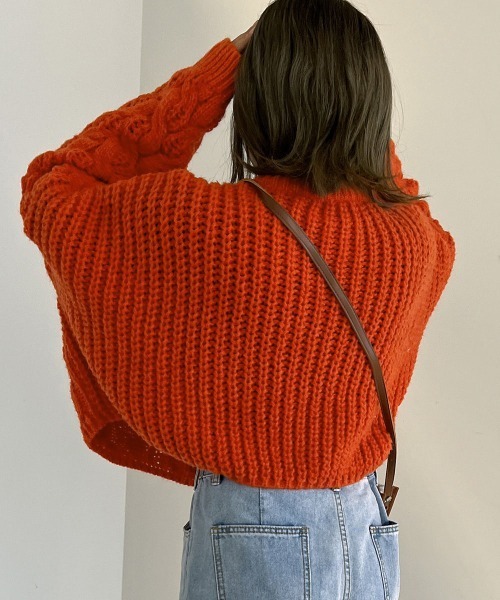 Bab（バブ）の「ルーズニットトップス（ニット/セーター・レディース・チャコールグレー/レッド/オフホワイト・M）」の8枚目の写真