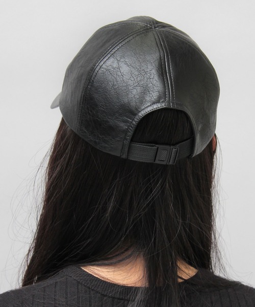glabella（グラベラ）の「ヴィンテージレザー風 フェイクレザー ローキャップ / ツバ長め / 深め（キャップ・メンズ・ブラック・FREE）」の10枚目の写真