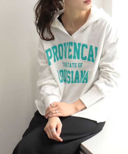 fredy repit(フレディレピ)の「カレッジロゴフードプルオーバー(スウェット・レディース・チャコールグレー/オフホワイト/クリーム・38)」の2枚目の写真