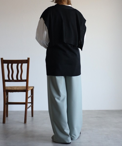 r.（アールドット）の「リネンタッチセーラーカラーノースリーブニットトップス（ベスト・レディース・ライトグレー/ブラック/ネイビー/ライトベージュ・FREE）」の10枚目の写真