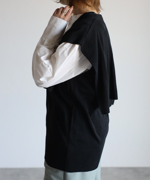 r.（アールドット）の「リネンタッチセーラーカラーノースリーブニットトップス（ベスト・レディース・ライトグレー/ブラック/ネイビー/ライトベージュ・FREE）」の13枚目の写真